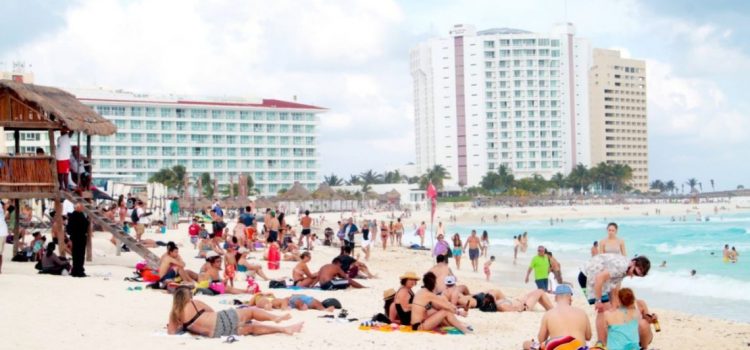 Quintana Roo tiene aumento de turistas en verano del 22%