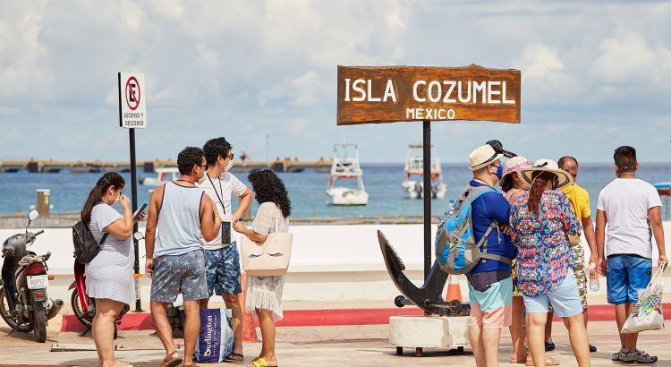 Recibe Cozumel al rededor de 10 mil turistas