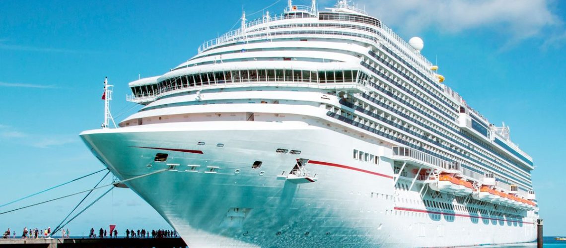 Gobierno de Quintana Roo establece convenio para cobrar 5 dólares a turistas de crucero