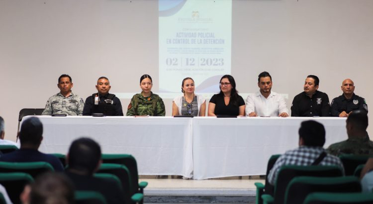 Instruyen a policías de Cozumel en estrategias de seguridad