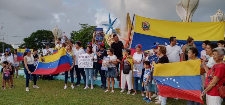 Desde Cancún, venezolanos piden respeto a la democracia en su país