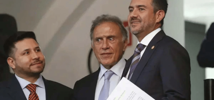 PAN expulsa a los Yunes por votar a favor de la reforma judicial