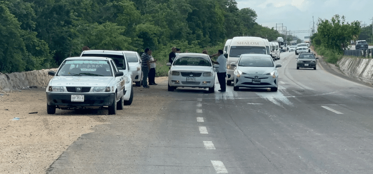 Taxistas reanudan manifestaciones por detención de su líder