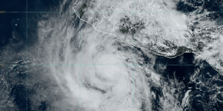 Tormenta tropical «Kristy» provocará lluvias intensas en diez estados del país