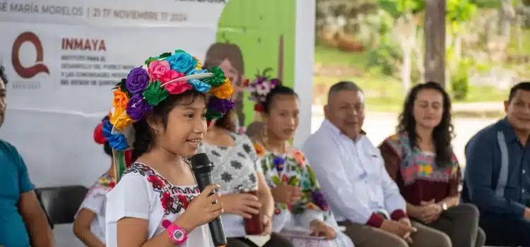 Premian el talento poético de niñas indígenas y afromexicanas de Quintana Roo