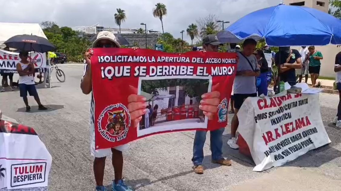 Bloquean acceso a la zona arqueológica de Tulum en protesta por restricciones y elevados cobros